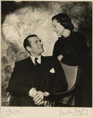 Lot #811 Vivien Leigh and Laurence Olivier Signed Photograph - Image 1