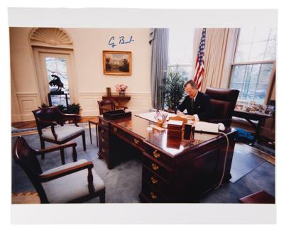Lot #87 Presidents: George Bush, Jimmy Carter, and Richard Nixon (3) Signed Items - Image 4