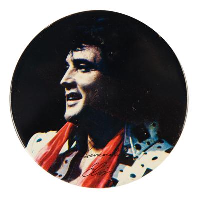 Lot #750 Elvis Presley 1974 'Curved Corner Signature' Scarf (Attested as Stage-Worn) - Image 6