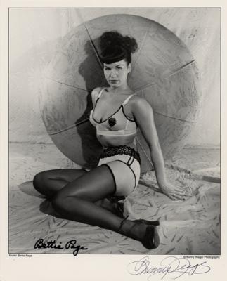 Lot #917 Bettie Page and Bunny Yeager Signed