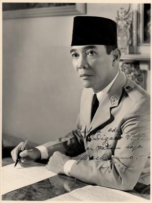Lot #292 Sukarno Signed Photograph