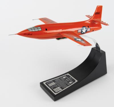 Lot #7404 Chuck Yeager Signed Bell X-1 Model - Image 3