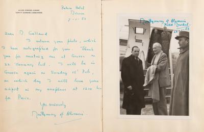 Lot #194 Notables: Niels Bohr, John Cockroft, Haile Selassie, Muammar Gaddafi, Chen Yi, Eleanor Roosevelt, and Others Signed Guest Book - Image 5