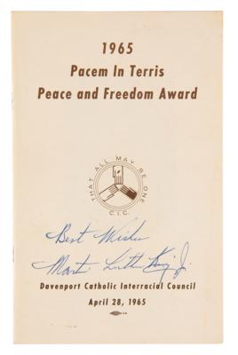 Lot #171 Martin Luther King, Jr. Signed Program (1965 Peace and Freedom Award) - Image 1