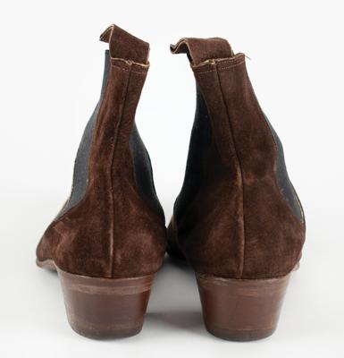 Lot #9308 Tom Petty's Brown Suede Chelsea Boots - Image 4