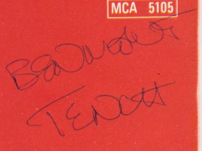 Lot #9157 Tom Petty and the Heartbreakers Signed Album - 'Damn The Torpedoes' - Image 4