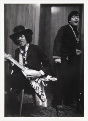 Lot #9067 Jimi Hendrix Photograph by Linda McCartney - Image 1