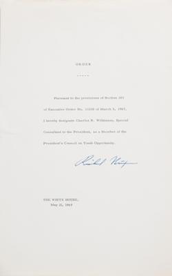 Lot #43 Richard Nixon Document Signed as President -includes an official Parker 'bill signer' pen - Image 4