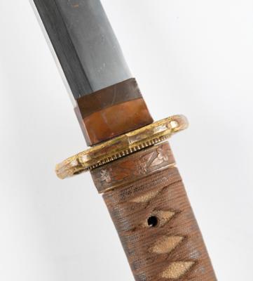 Lot #273 WWII: Japanese Imperial Army Shin Gunto Officer's Sword - Image 5