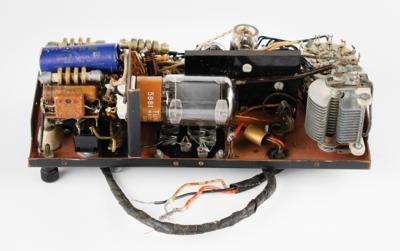 Lot #2200 WWII: SSTR-1 Spy Radio Transmitter - Image 6