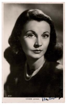 Lot #658 Vivien Leigh Signed Photograph - Image 1