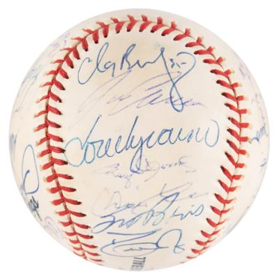 Lot #744 NY Yankees: 2000 Team-Signed Baseball - Image 5