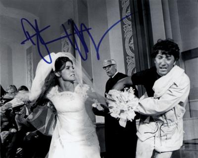 Lot #642 Dustin Hoffman Signed Photograph - Image 1