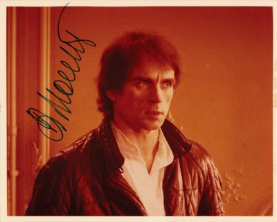 Lot #674 Rudolf Nureyev Signed Photograph - Image 1