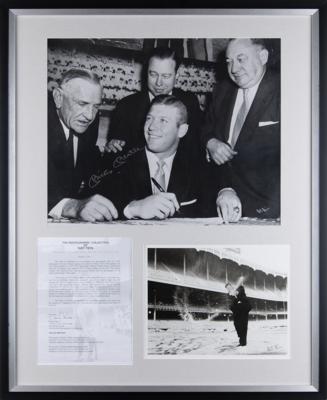 Lot #735 Mickey Mantle and Nat Fein Oversized Signed Photograph Display - Image 1