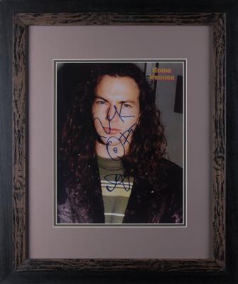 Lot #532 Pearl Jam: Eddie Vedder Signed Photograph - Image 2