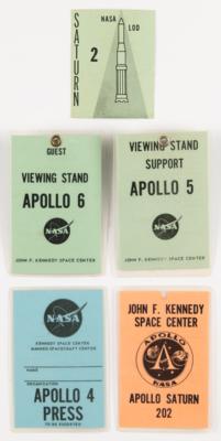 Lot #301 Apollo-Saturn Unmanned Launch Badges (5)