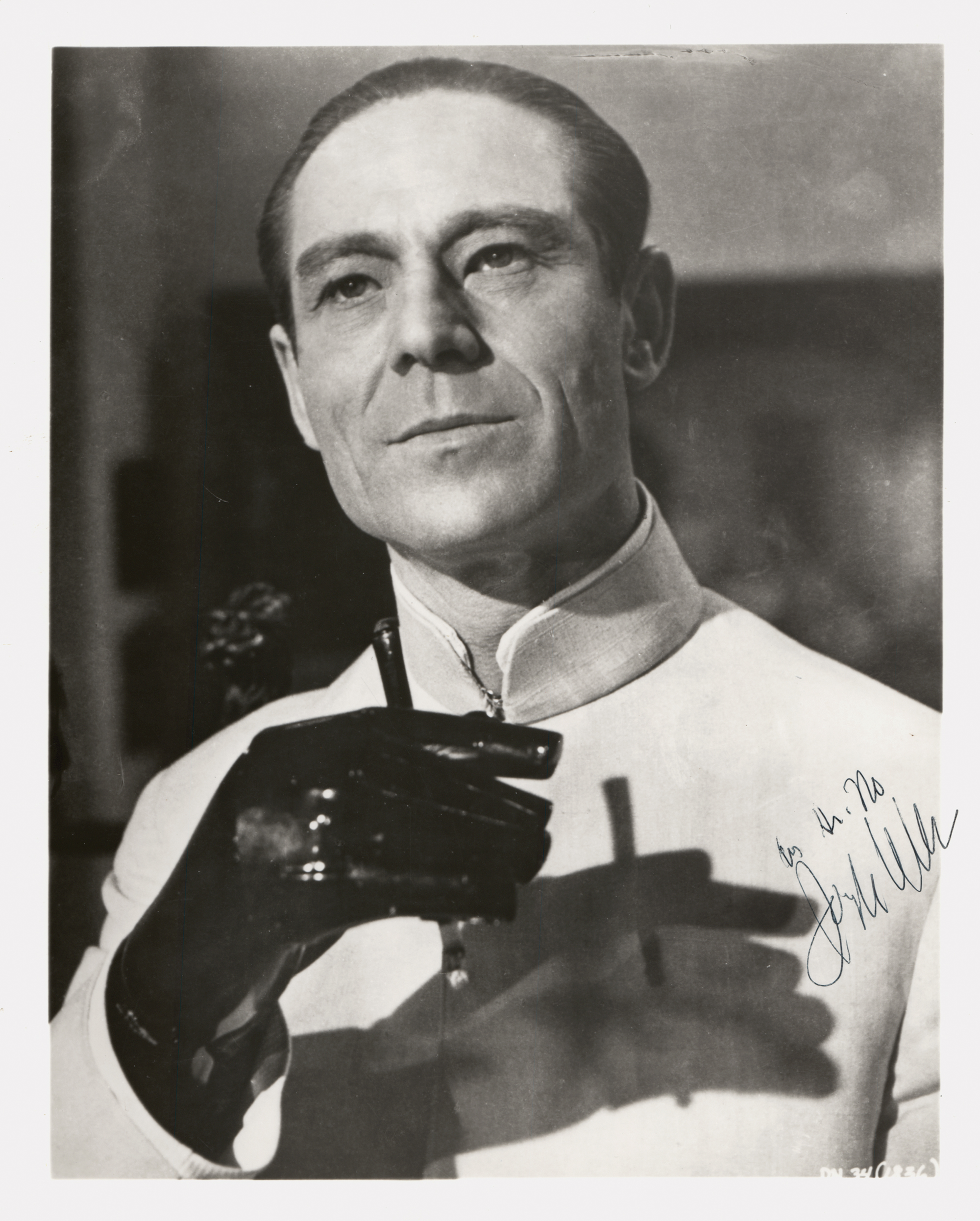 Lot #513 Joseph Wiseman Signed Photograph