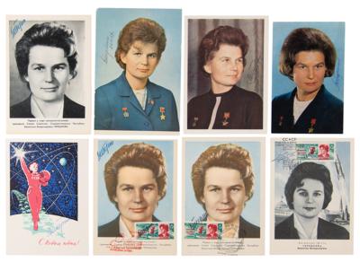 Lot #262 Valentina Tereshkova (8) Signed Postcard