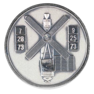 Lot #471 Ed Gibson's Skylab 3 Robbins Medallion - Image 2