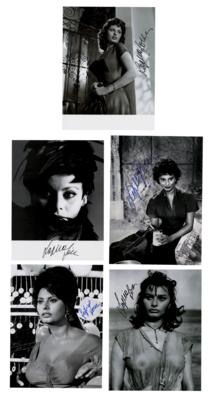 Lot #827 Sophia Loren (5) Signed Photographs