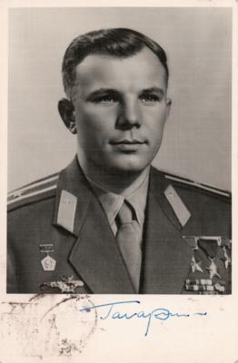 Lot #465 Yuri Gagarin Signed Photograph - Image 1