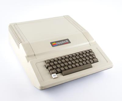 Lot #3007 Apple II J-Plus Computer