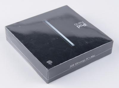 Lot #3064 Apple iPod Nano (1st Generation, Sealed - 2GB, Black) - Image 4