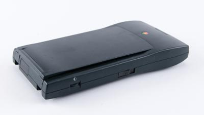 Lot #3035 Apple Newton MessagePad 110 (with Box) - Image 5