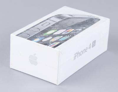 Lot #3055 Apple iPhone 4s (5th Generation, Sealed - 8GB) Black Version - Image 3