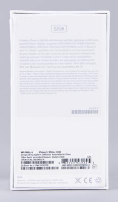 Lot #3057 Apple iPhone 5 (6th Generation, Sealed - 32GB) White Version - Image 5
