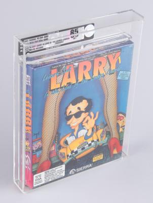 Lot #3186 Leisure Suit Larry in the Land of the Lounge Lizards [Blue Box Re-Release] (Sealed PC 3.5″ Floppy Disk) - VGA NM+ 85+ - Image 1