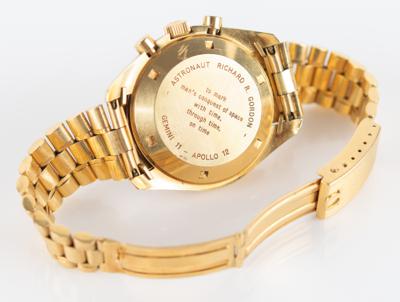 Lot #4162 Richard Gordon's 18K Gold Omega Speedmaster Professional 1969 Apollo 11 Commemorative Watch - Image 2