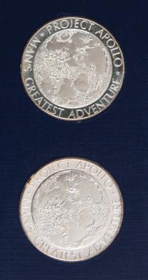 Lot #4229 Apollo 13: Franklin Mint Limited Edition Medallion Set - 'Project Apollo' (1972) - Image 4