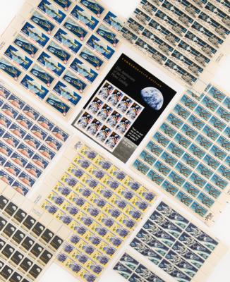 Lot #4427 NASA and Aviation Stamp Collection