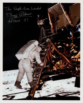 Lot #4141 Buzz Aldrin Signed Photograph - Image 1