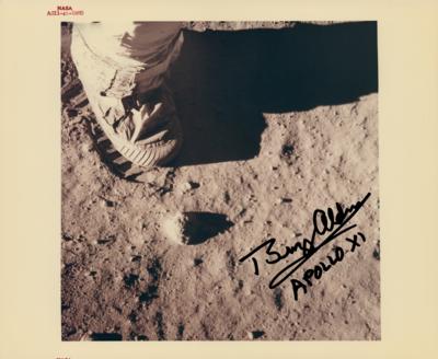 Lot #4148 Buzz Aldrin Signed Photograph