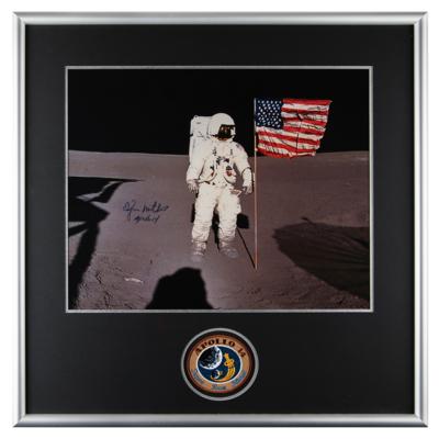 Lot #4250 Edgar Mitchell Signed Photograph - Image 1
