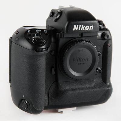 Lot #4380 Space Shuttle Nikon F5 Camera