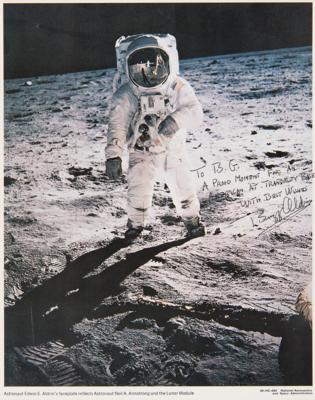 Lot #516 Buzz Aldrin Signed Photograph - Image 1