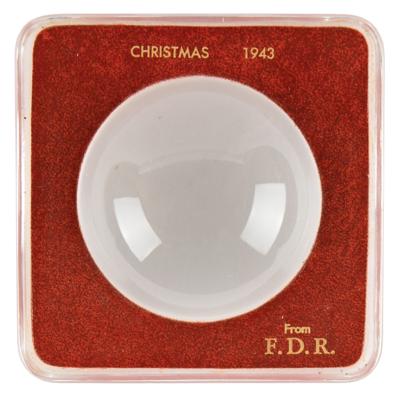 Lot #179 Franklin D. Roosevelt 1943 White House Christmas Gift: Desktop Magnifying Glass - Image 1
