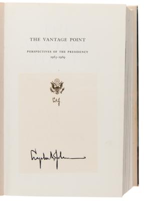 Lot #105 Lyndon B. Johnson Signed Book - The Vantage Point: Perspectives of the Presidency, 1963-1969 - Image 4