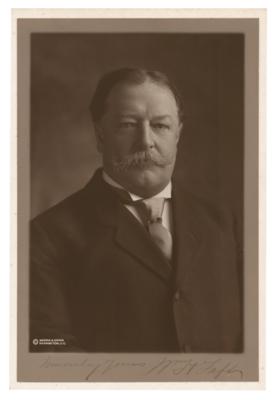 Lot #26 William H. Taft Signed Photograph by Harris & Ewing - Image 1