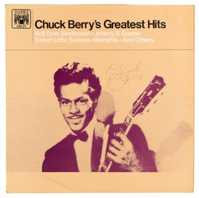 Lot #627 Chuck Berry Signed Album - Greatest Hits - Image 1