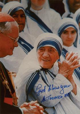 Lot #289 Mother Teresa Signed Photograph