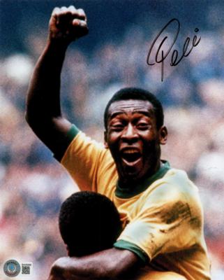 Lot #922 Pele Signed Photograph - Image 1