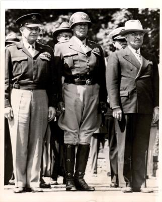 Lot #395 George S. Patton, Dwight D. Eisenhower, and Harry S. Truman Original Wirephoto - Image 1