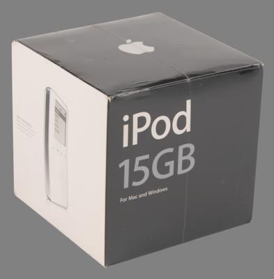 Lot #4220 Apple iPod (3rd Generation, Sealed,