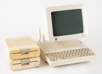 Lot #4055 Apple IIc Computer (Canadian Model) with