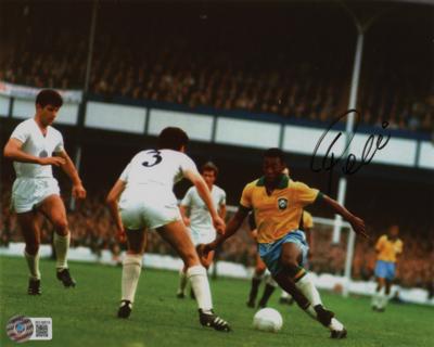 Lot #790 Pele Signed Photograph